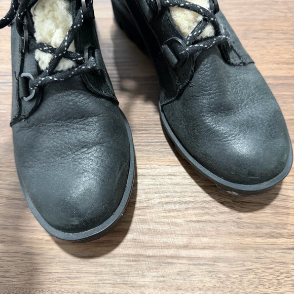 Sorel Phoenix Boot Lace Shearling Boot - Picture 7 of 7